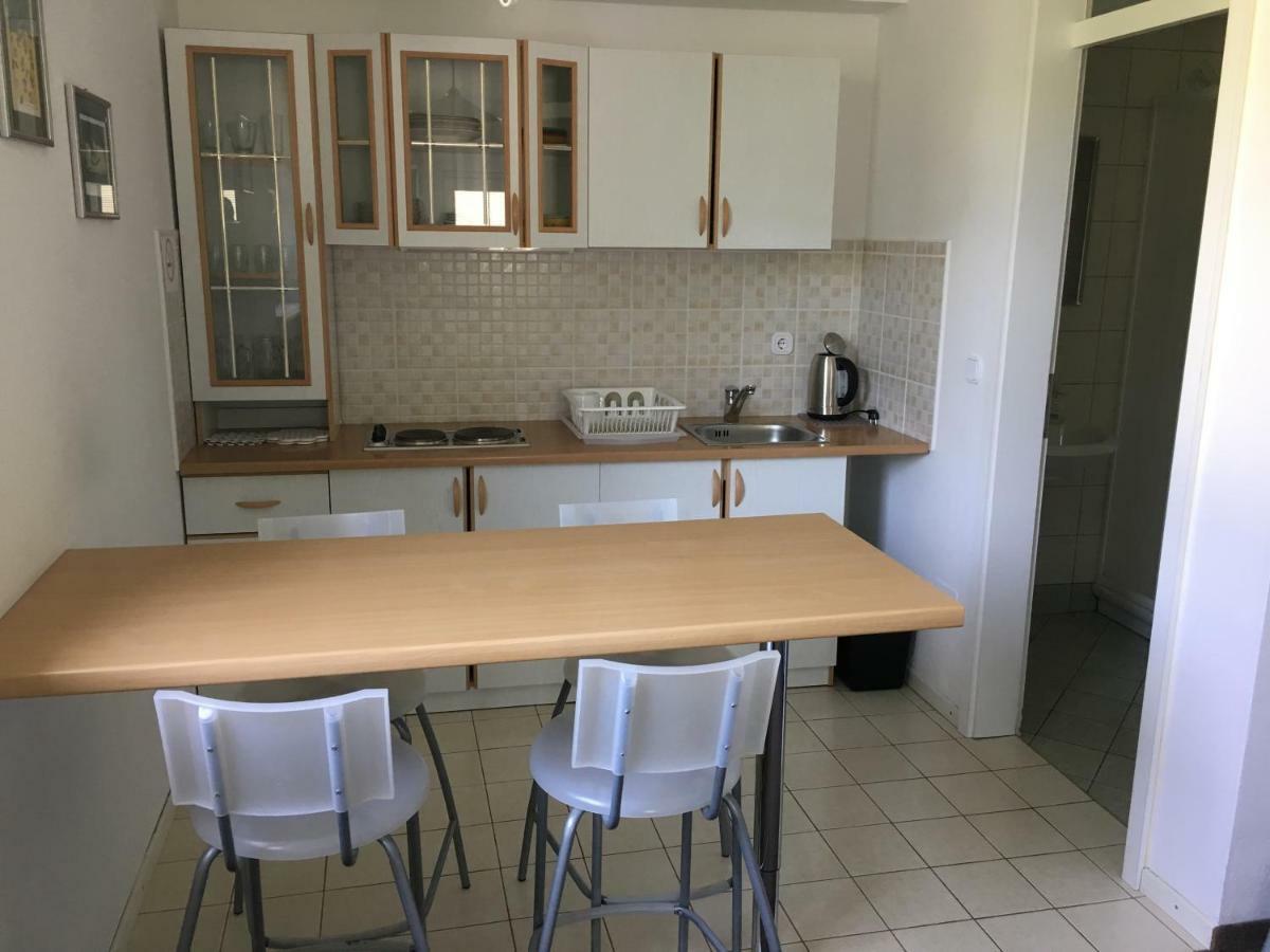 Studio Apartment Ta5Ek Jesenice Extérieur photo